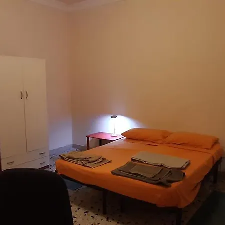 Apartment Stanza Privata In Appartamento Per Smart Working, Digital Nomads O Coliving *