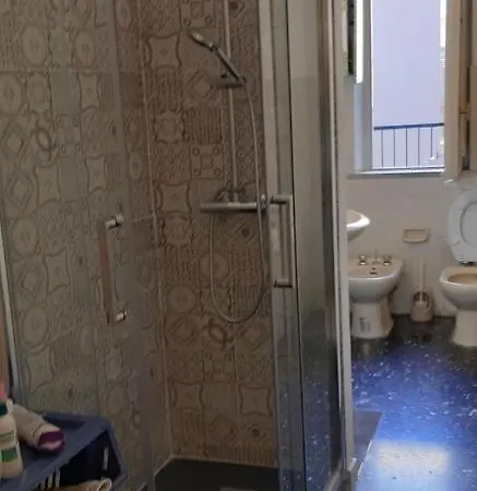 Stanza Privata In Appartamento Per Smart Working, Digital Nomads O Coliving Apartment *