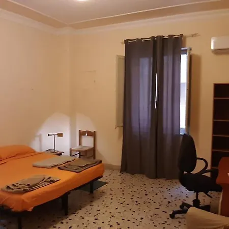 Stanza Privata In Appartamento Per Smart Working, Digital Nomads O Coliving Apartment Palermo